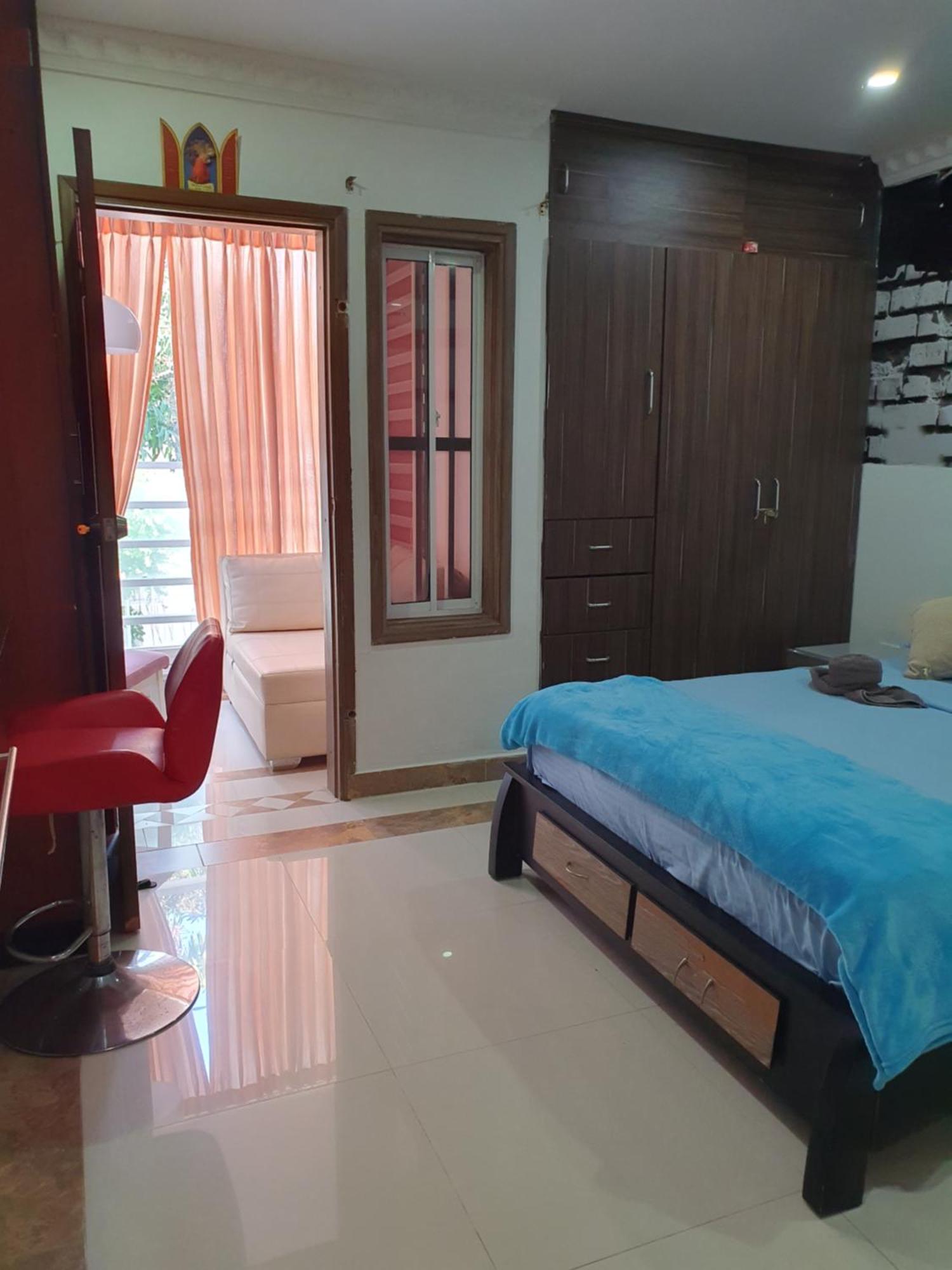 Cra17a21a Avenida 22 Cerca A Escenario Deportivos Iglesias Y Clinicas Guest house 3*