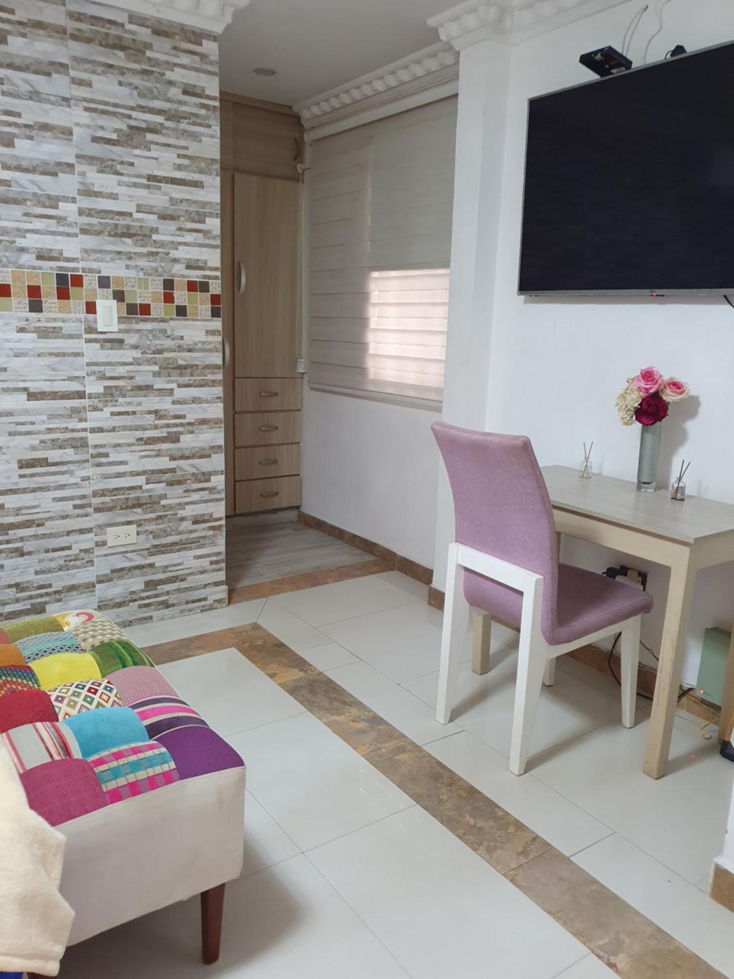 Cra17a21a Avenida 22 Cerca A Escenario Deportivos Iglesias Y Clinicas Guest house 3*